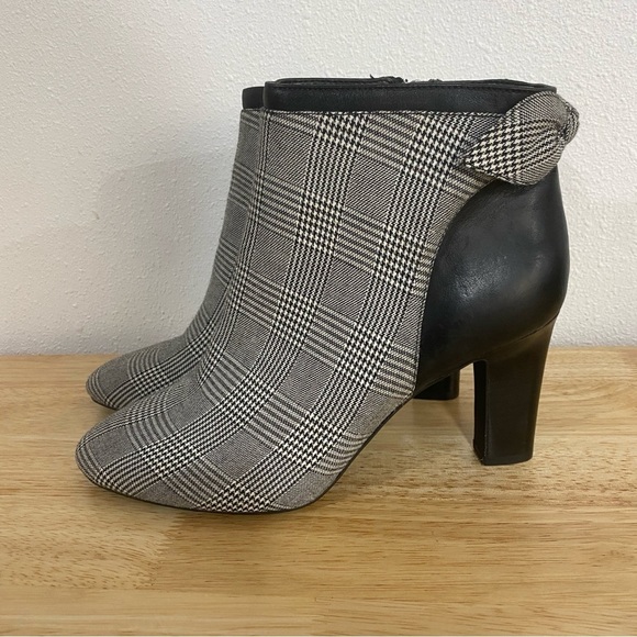 Lauren Ralph Lauren Breanne II Houndstooth Bootie Ankle Boot Bow Detail 9 B - Picture 2 of 9